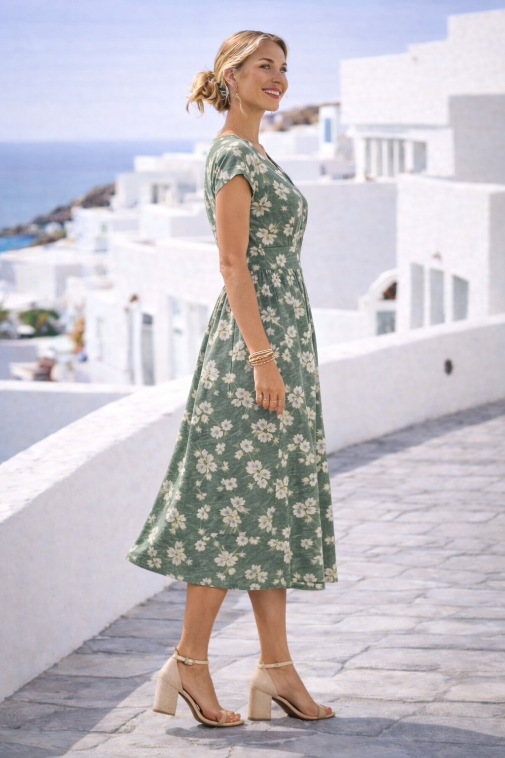 Lotte – Floral V-Neck Dress
