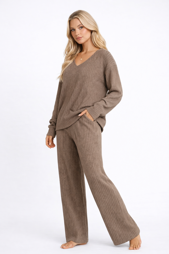 Bella - Comfort Chic Ribbed Lounge