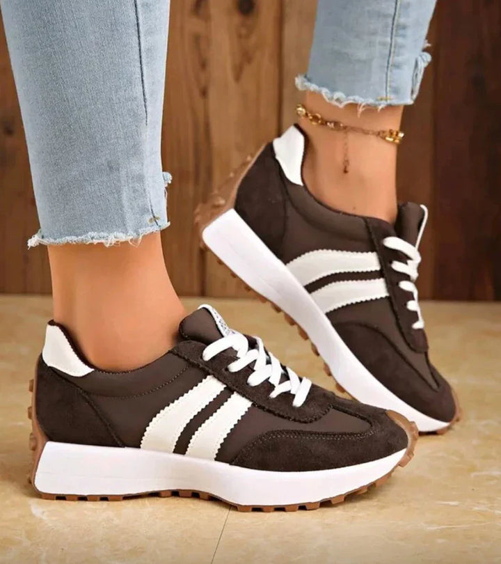 Daisy – Vintage Comfort Sneakers