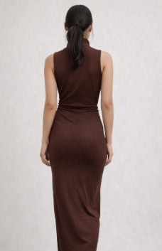 Lina - Noble Form High Neck Maxi